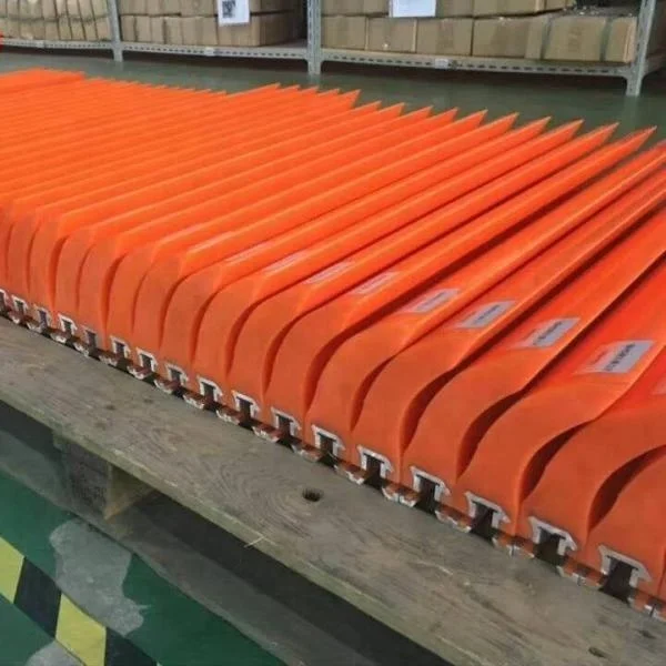 Abrasion resistant polyurethane conveyor belt scraper blade for cleaning rubber conveyor belt