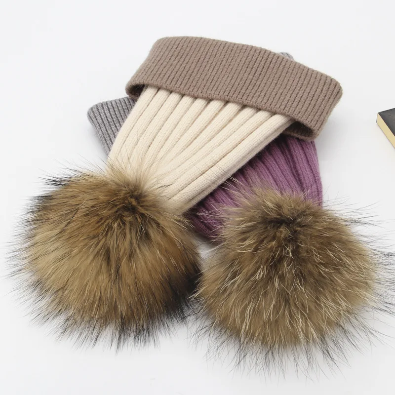 Soft skin-friendly women winter warm knitted beanie hat cashmere knitted hat with real fox fur ball