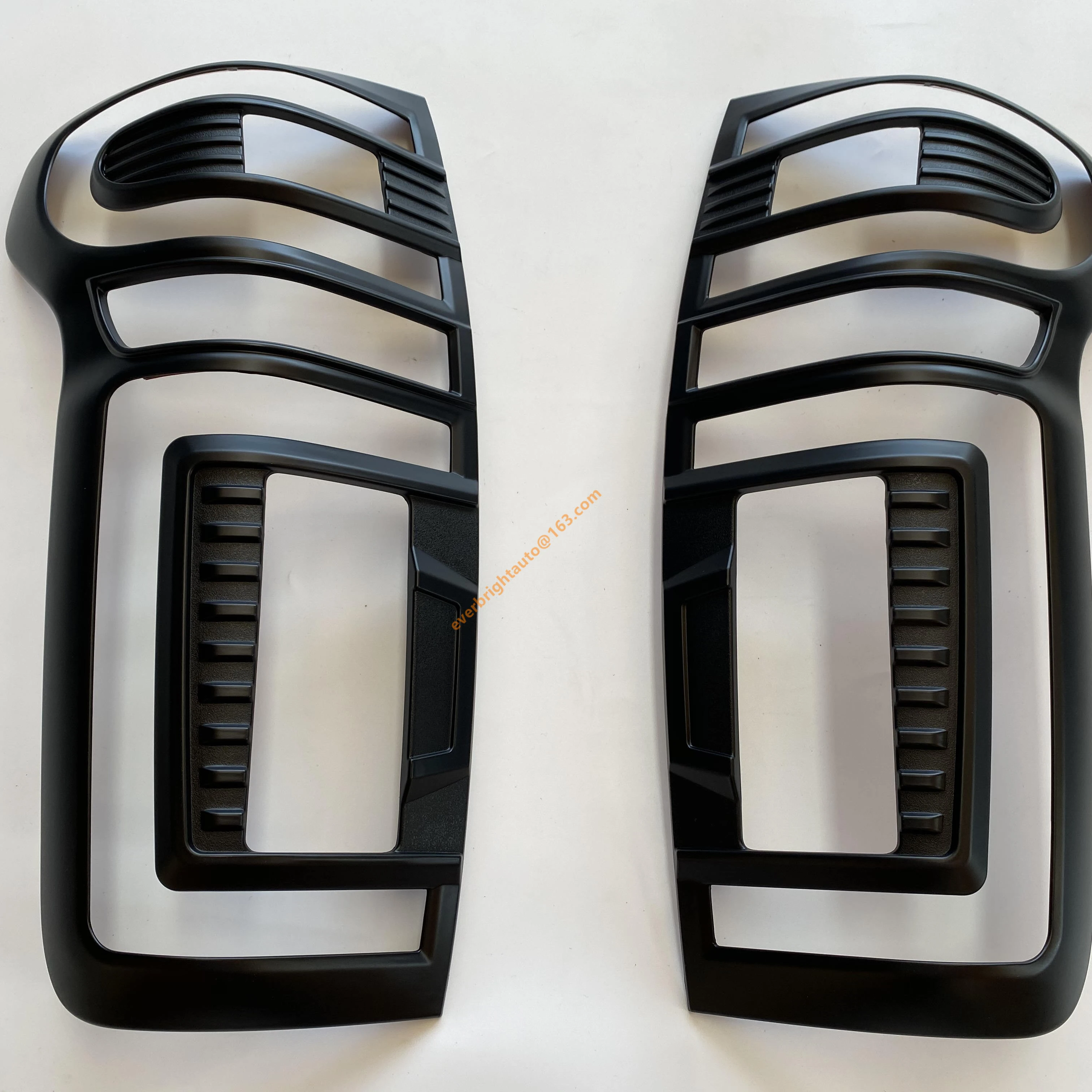 Car Styling Rear Light Trim Cover External Taillight Sequins Stickers Accessories For Great Wall Cannon GWM Poer Ute 2021 2022