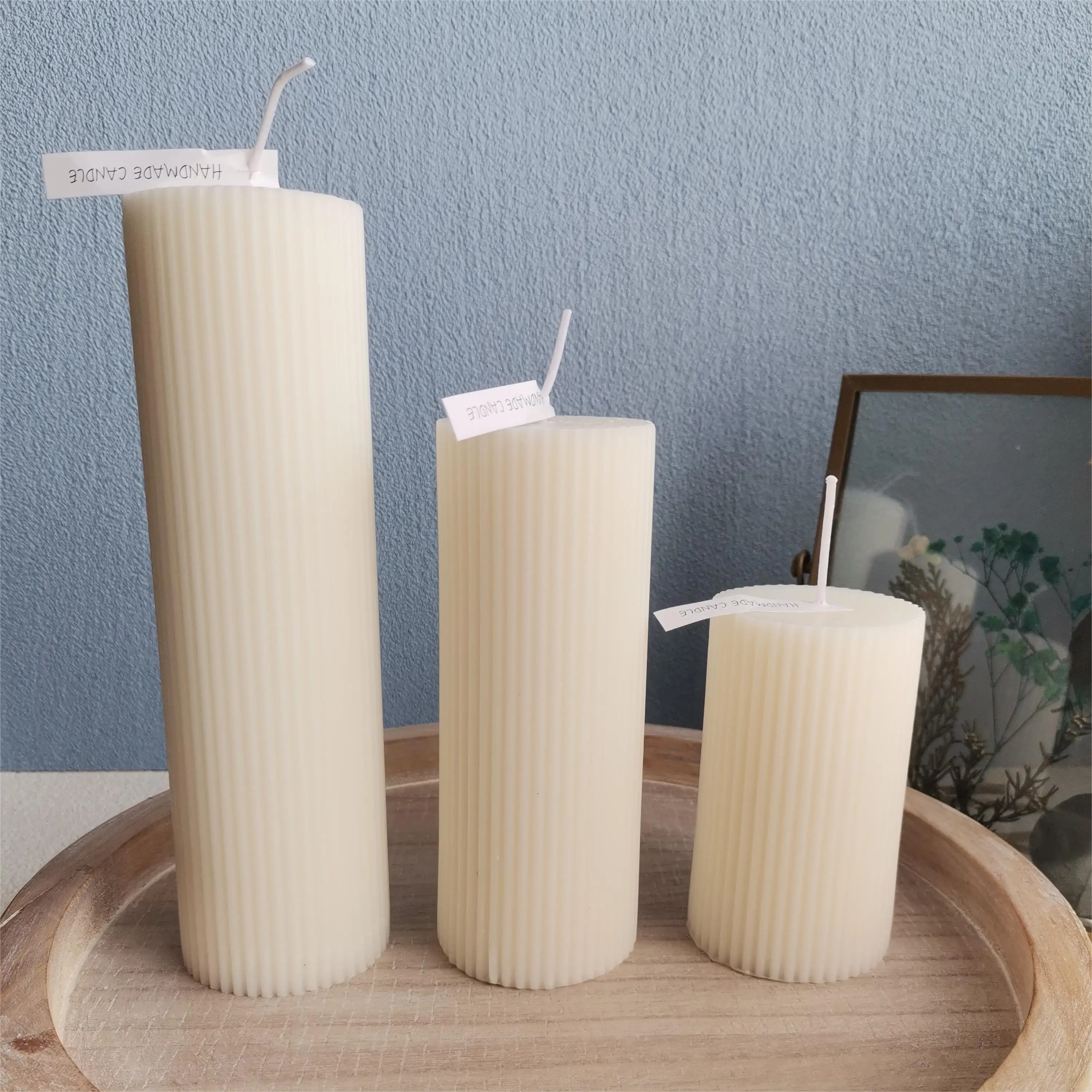 Wholesale Export Private Label Ivory White Vertical Stripe Pillar Candles for Banquet Wedding Home Decoration