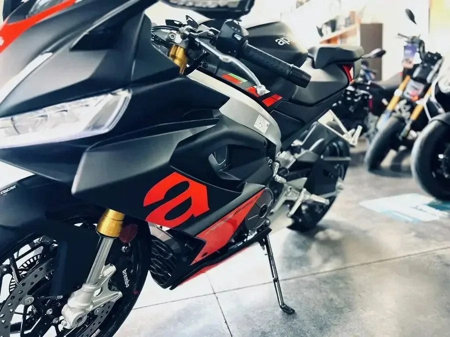 Купить 2024 Aprilia RS 660 новый спортивный мотоцикл готов к отправке
