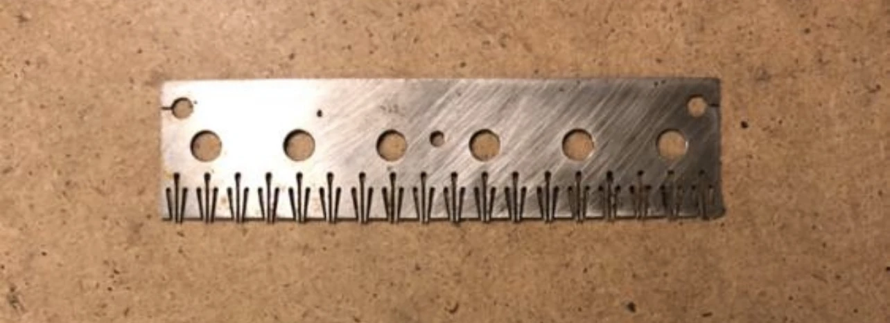 ShenZhen Factory directly sales Multi  heads  automatic  hot melt glue fiber guns 300MM  width