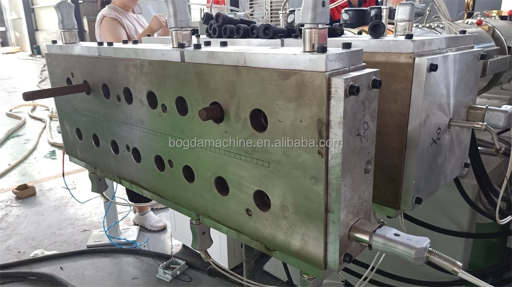 BOGDA WPC ПВХ потолочная Экструзионная форма включает матричный калибратор зоны нагрева