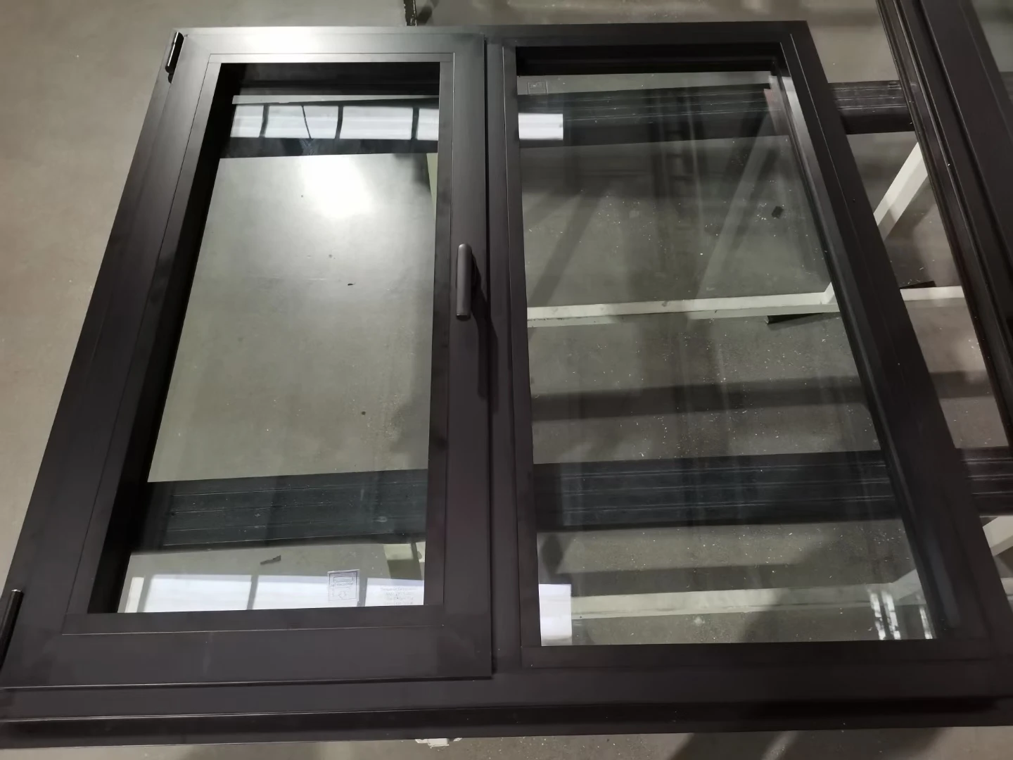 Minglei NFRC Customized Window Double Glazed Window Aluminium Casement Windows With Screen