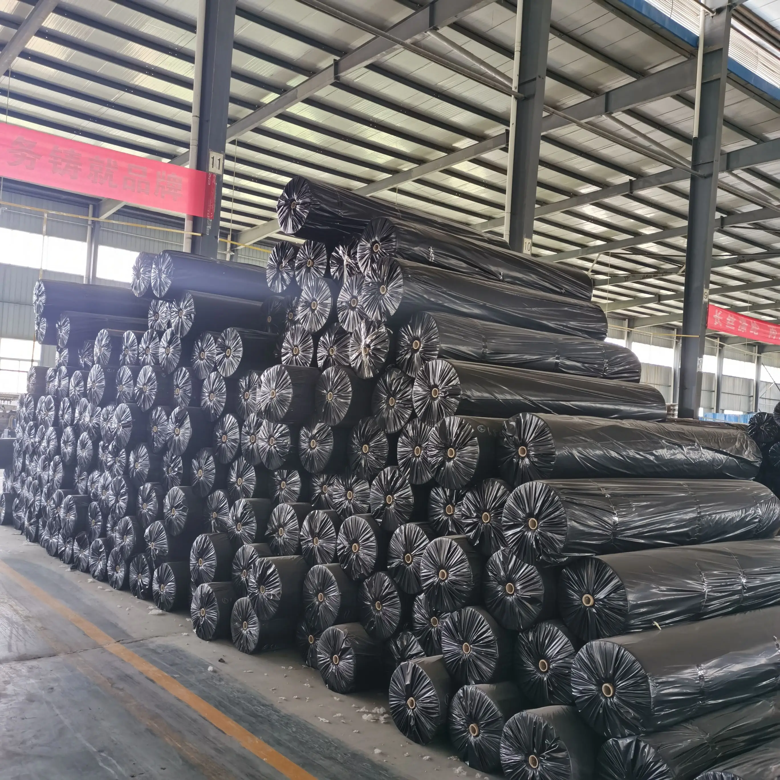 High Quality Factory Direct Sale Geotextile  Non Woven Fabric outside and HDPE geomembrane inside for landfill
