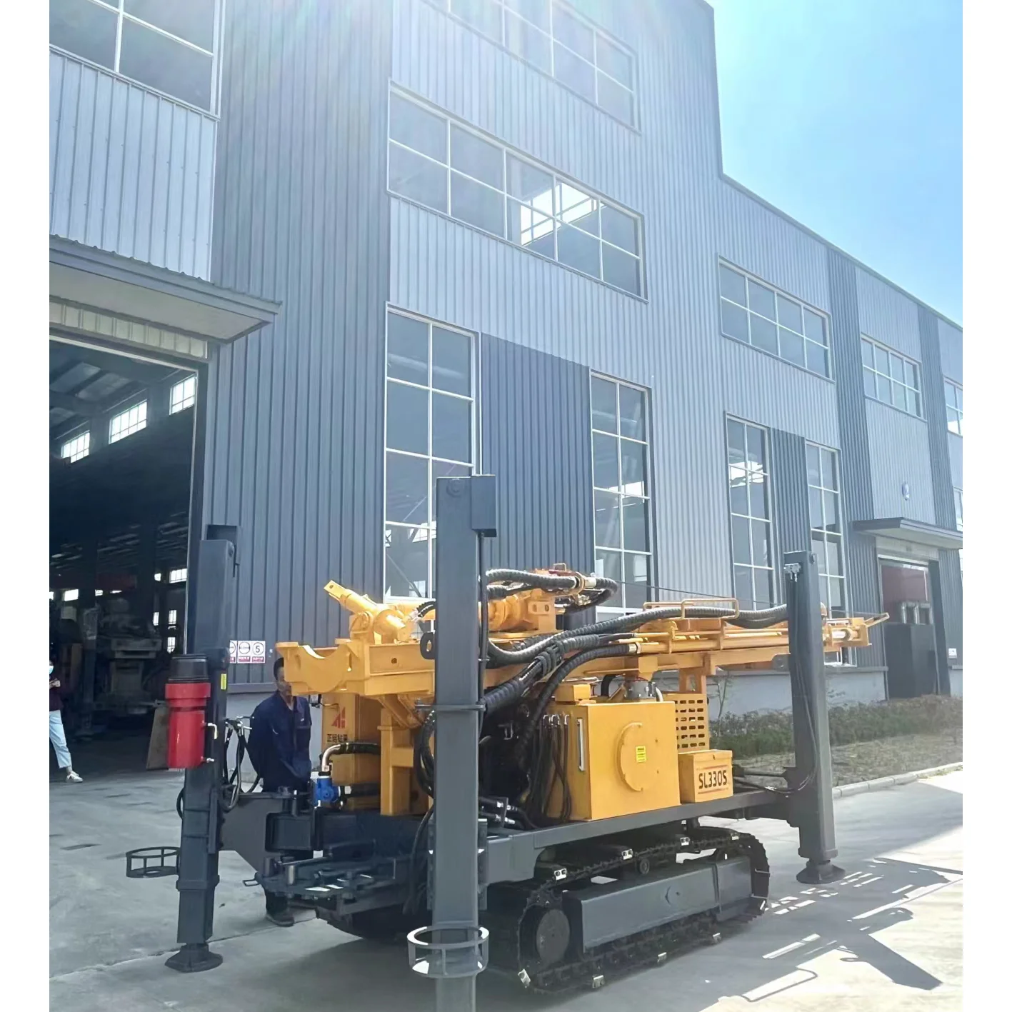 Mobile Hydraulic Motor Crawler Pneumatic Diamond Core Water Well  Drilling Rig Machine Price For Water Well Drilling 300m