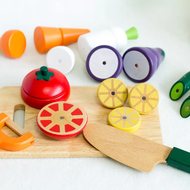 Wooden Toddlers Play House Magnetic Fruit and Vegetable Cutting Toy Fun Parent-child Interactive Early Education Kitchen Set