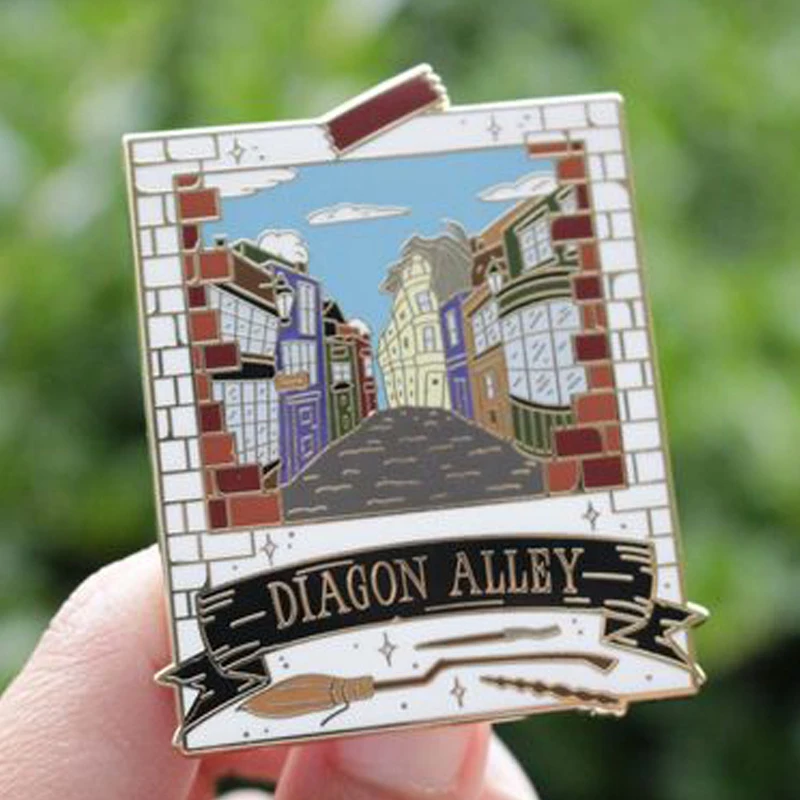 Lapel Pin Logo Hard Soft Enamel Brooch Customised Metal Copper Plated Metal Crafts Brooch Customized Lapel Enamel Pin