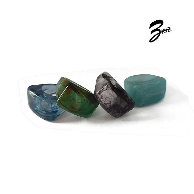 
New Fashion Lucite Resin Rings 