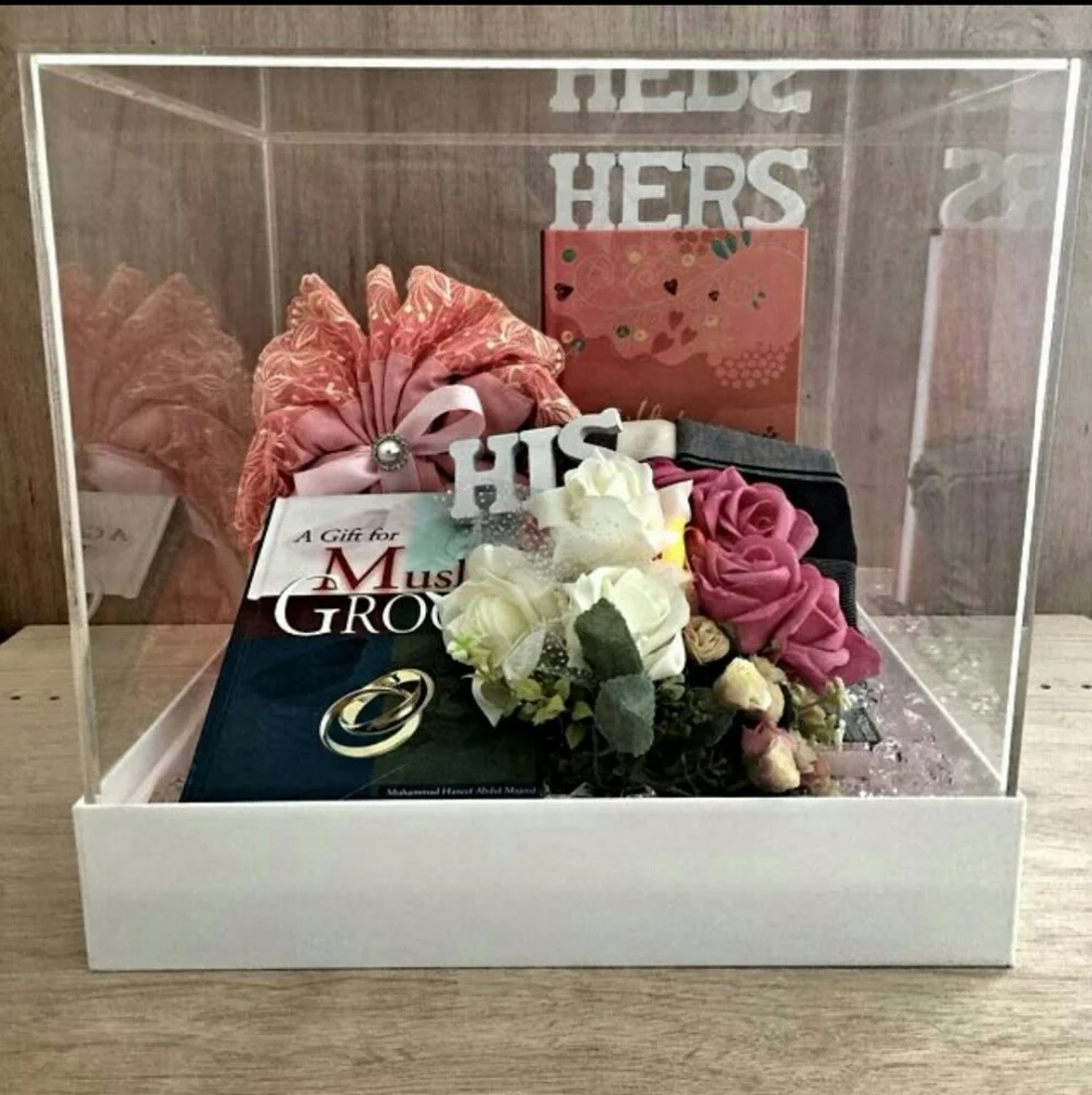 Manufacturer factory supplier OEM high quality acrylic flower box luxury  acrylic gift box