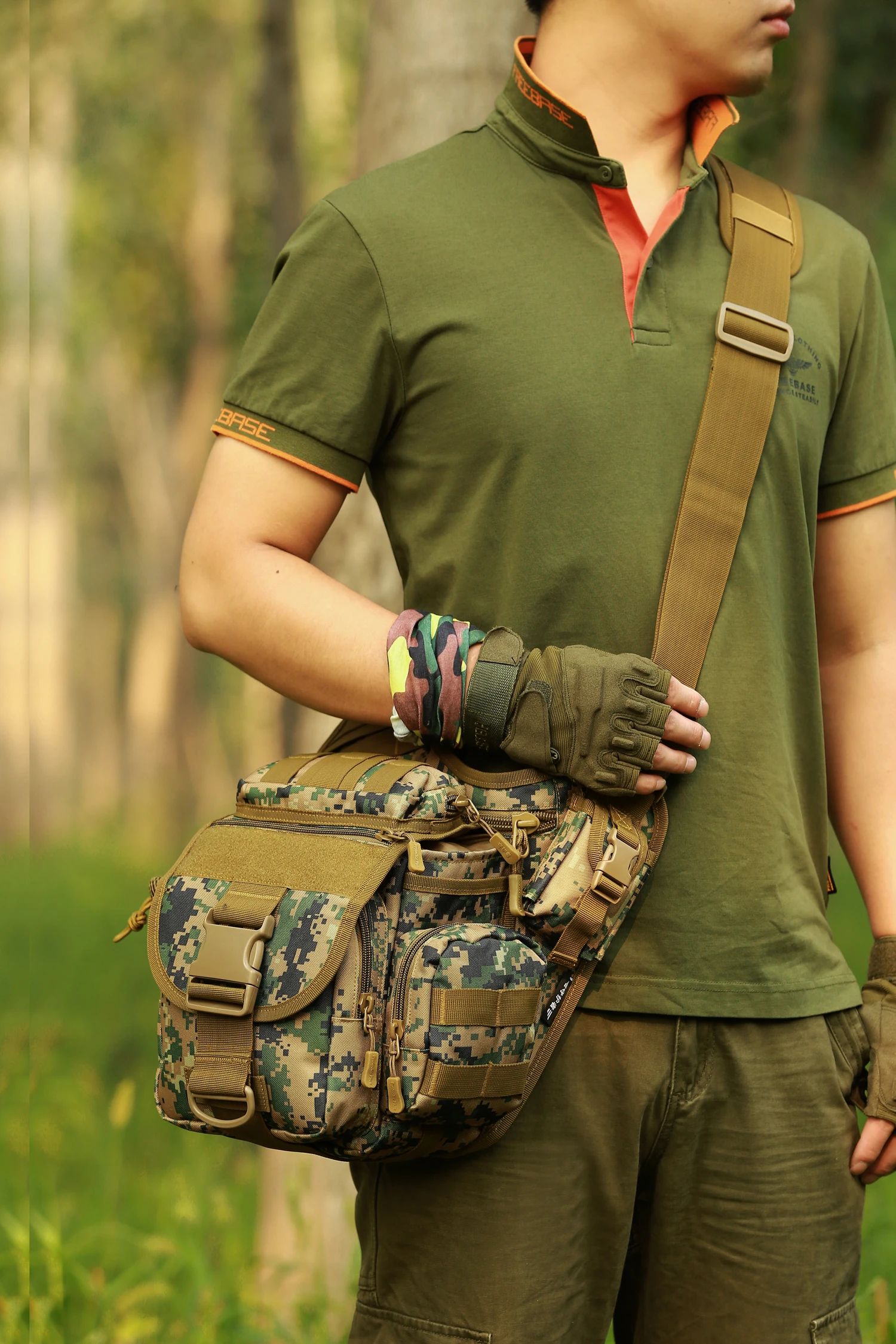 Tactical  Camping Tools Bag Custom Man Camera Bag Messenger Crossbody With Logo