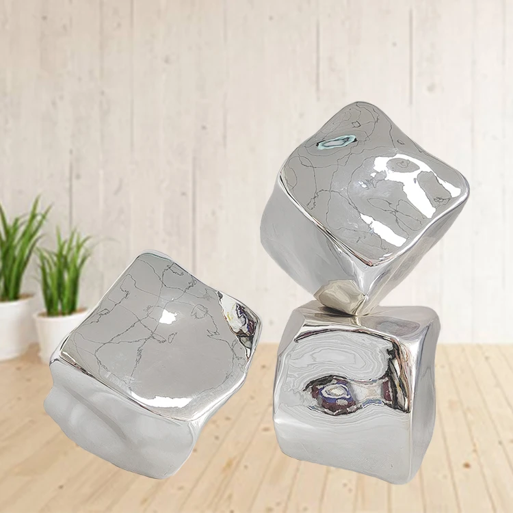 E-Creative  giant mirror Ice Cube retail display props for store window ice glorified cube for window display