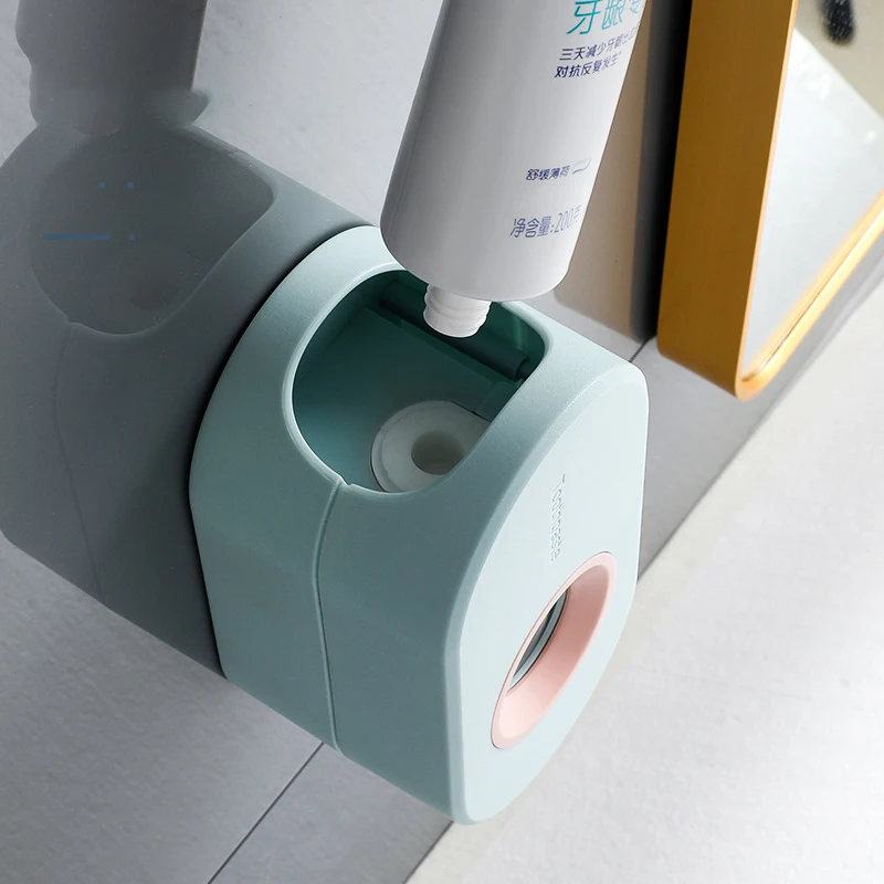 Auto Toothpaste Dispenser With Good quality from China