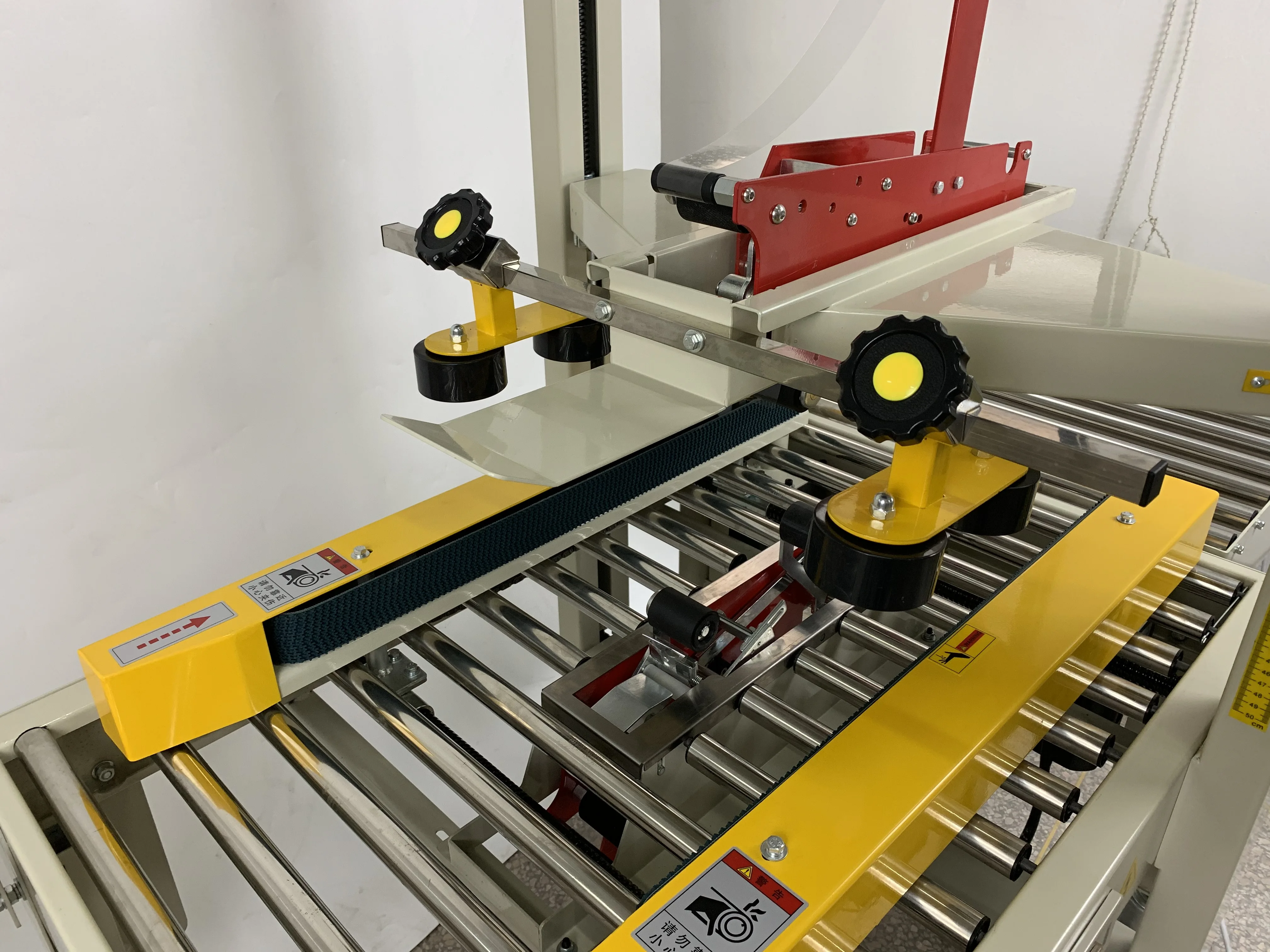 Lianjun Factory Price Adhesive Taping Sealing Machine Cardboard Box Carton Packer Sealer Packing Machine Case Box Machine