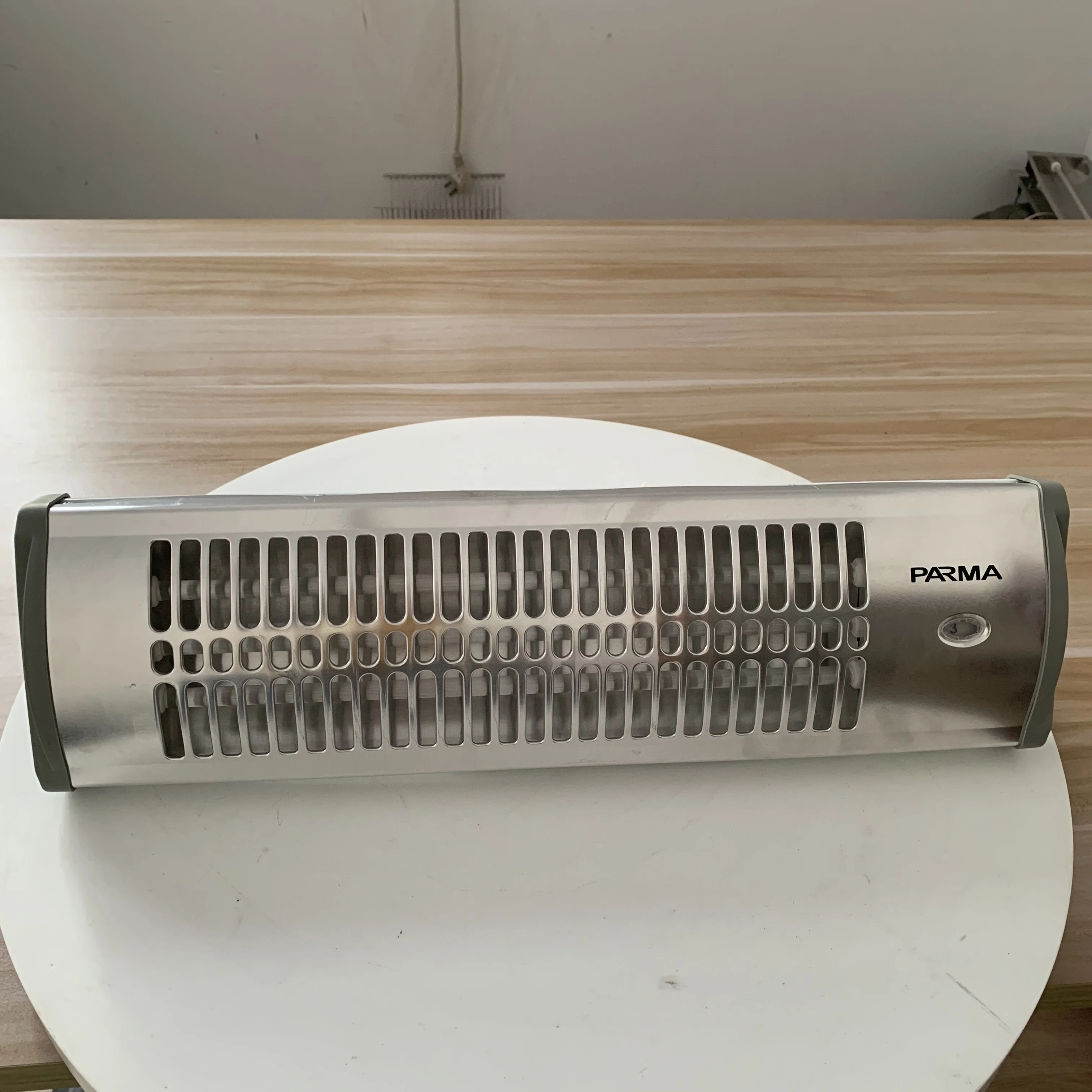 
mini1200W or 1500W electric quartz wall mounted heater with cb 
