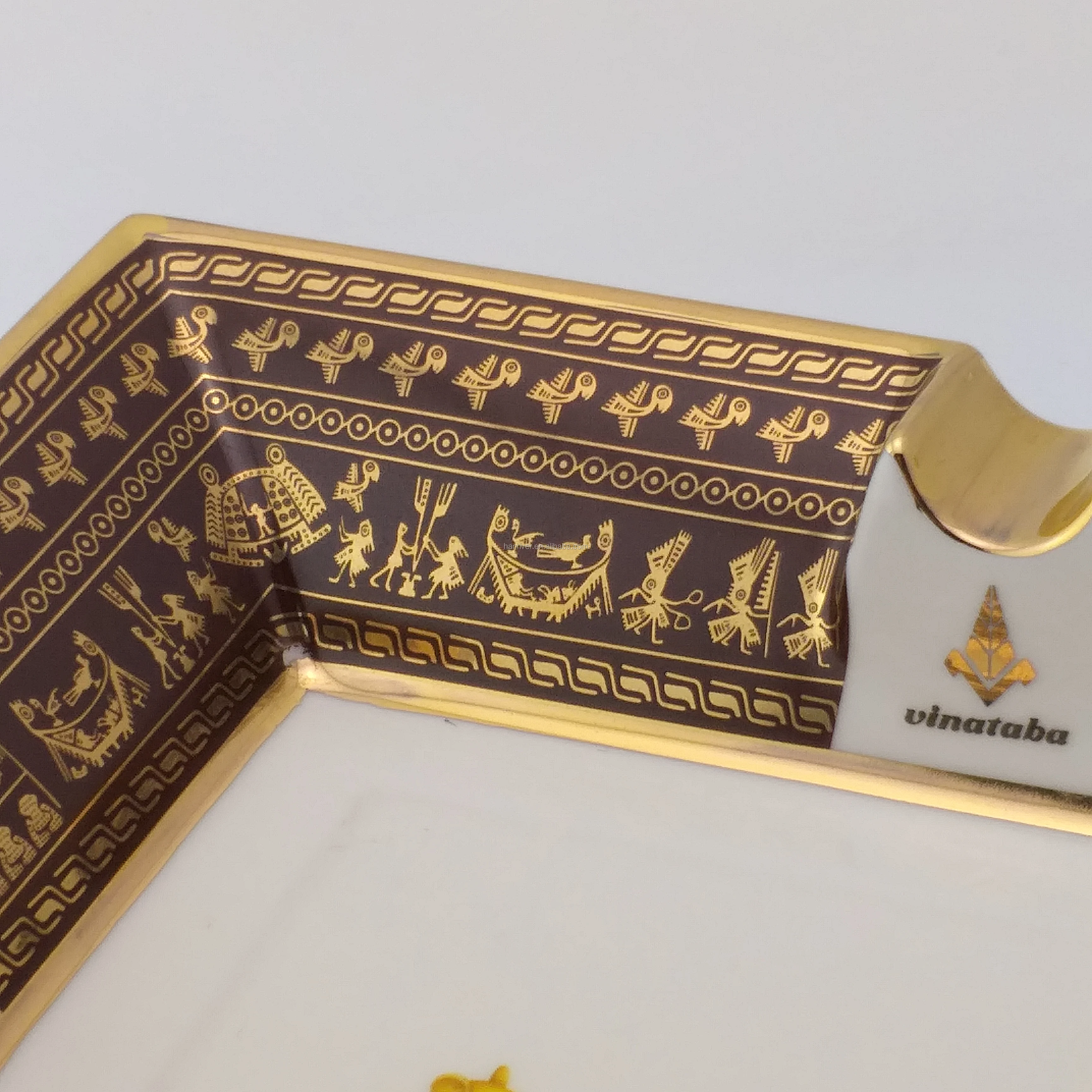 New bone china square ceramic cigar ashtray with customized logo and hand paint 4 full gold cigar rest