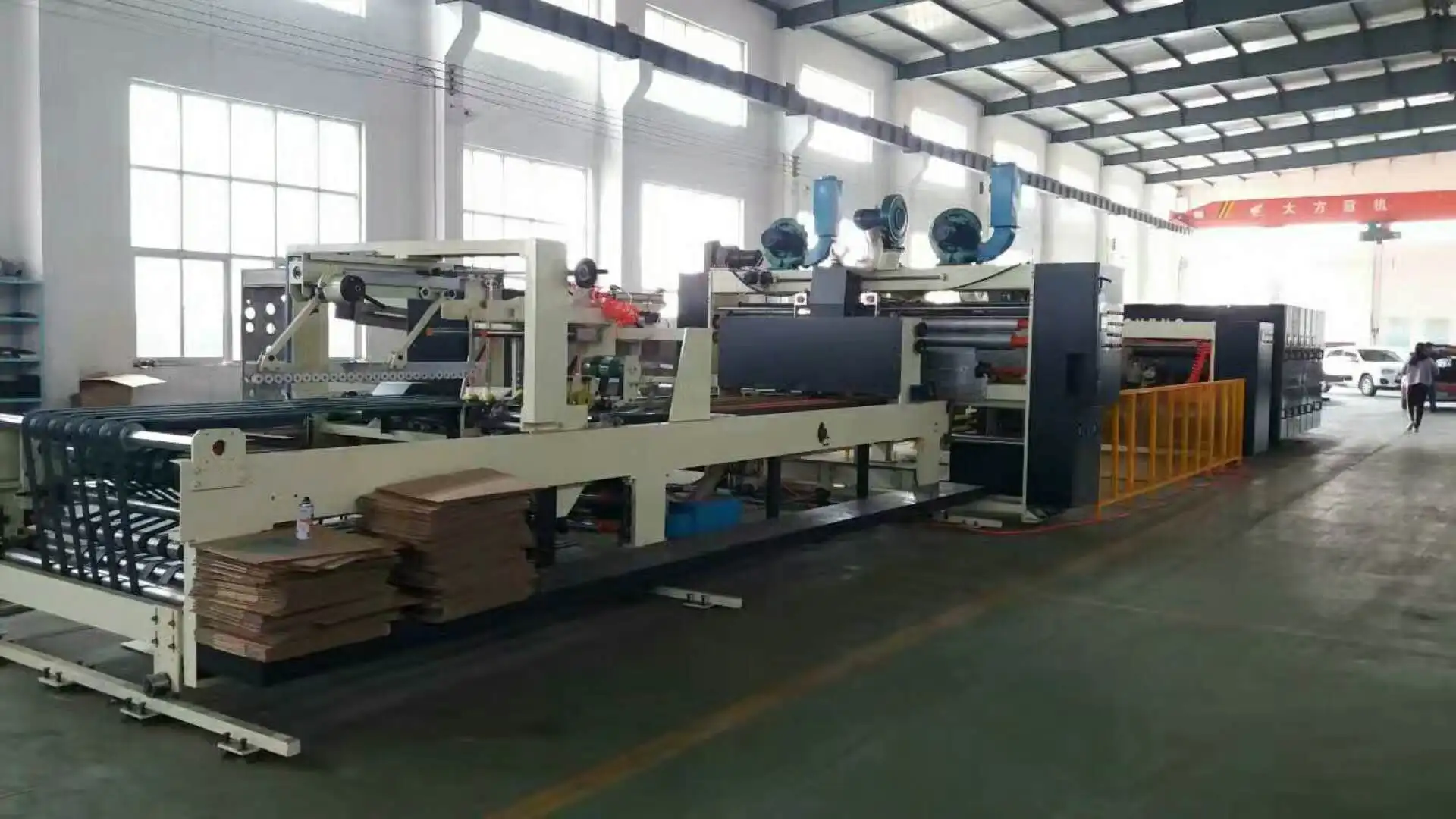 automatic flexo corrugated carton box maker printer slotter die cutter folder gluer bundling  packaging  inline machine
