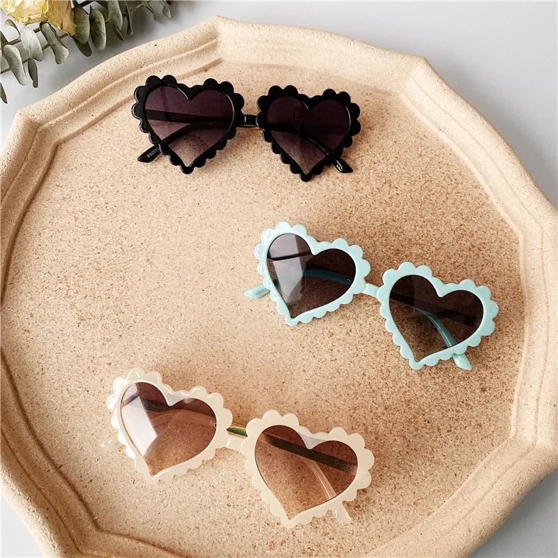 2022 Hot Sale Children Lovely Heart Shape Sunglasses Baby glasses For Girls Boys Students Kids Sunglasses Shades 6 Colors