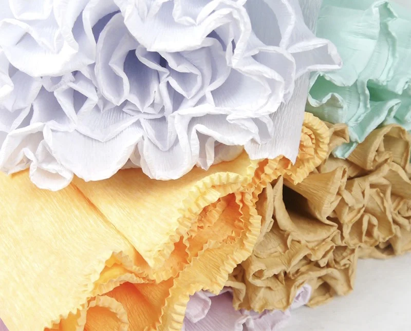 WISEPACK Competitive Price Flower Packing Wrinkled Paper Roll Curled Edge Solid Color Crepe Custom Gift Wrapping Paper