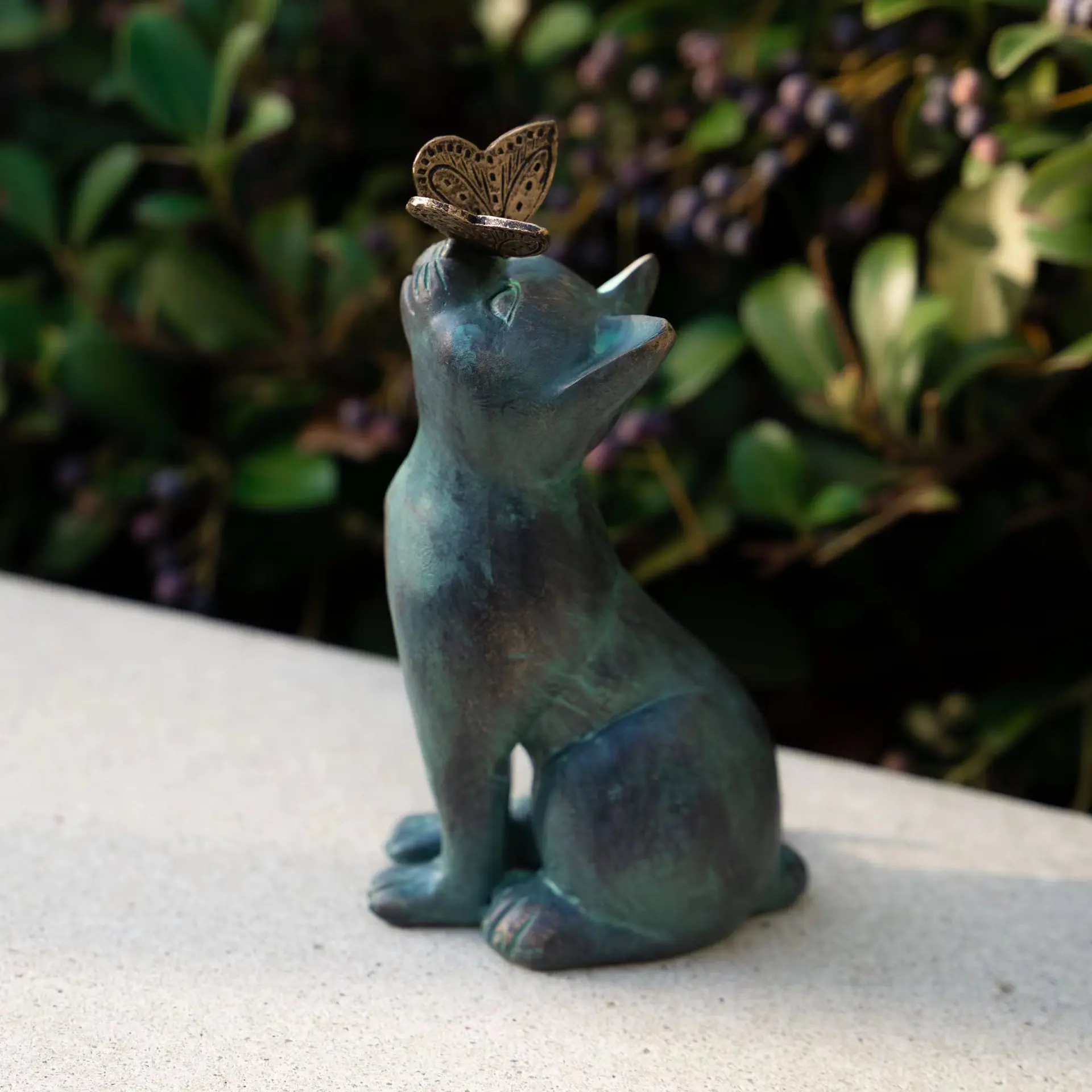 wholesale polyresin ornaments for cat statue resin grave monument pet loss gift cat souvenir