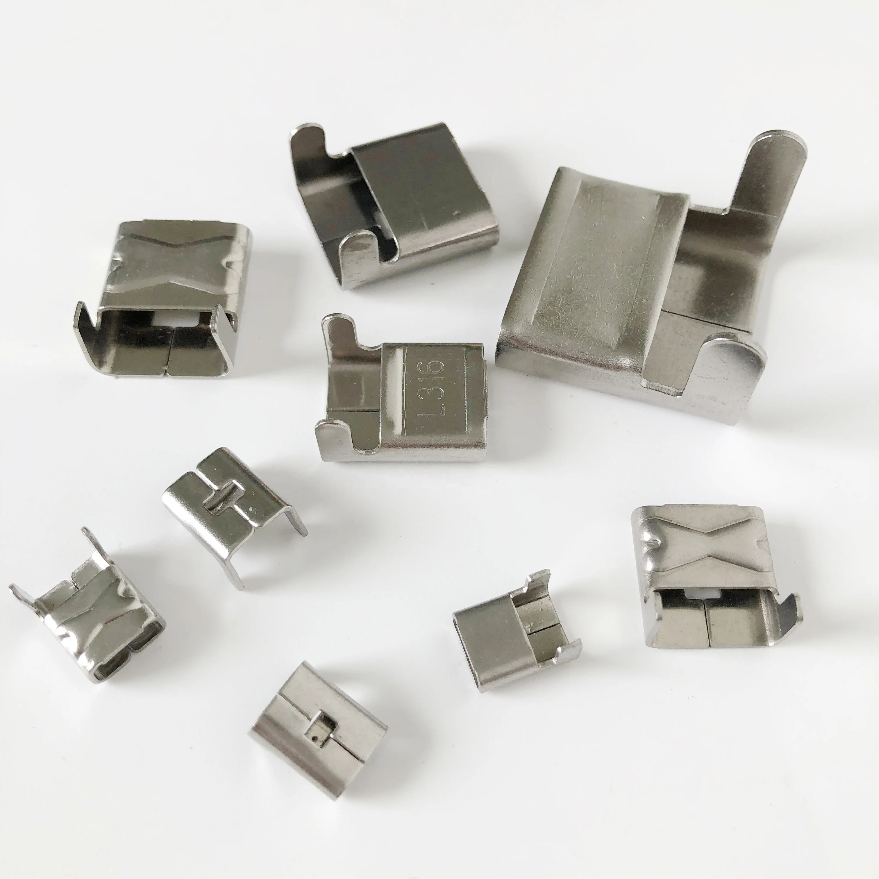 Могут быть изготовлены на заказ высокоэффективные облицовочные зажимы типа L из нержавеющей стали 316