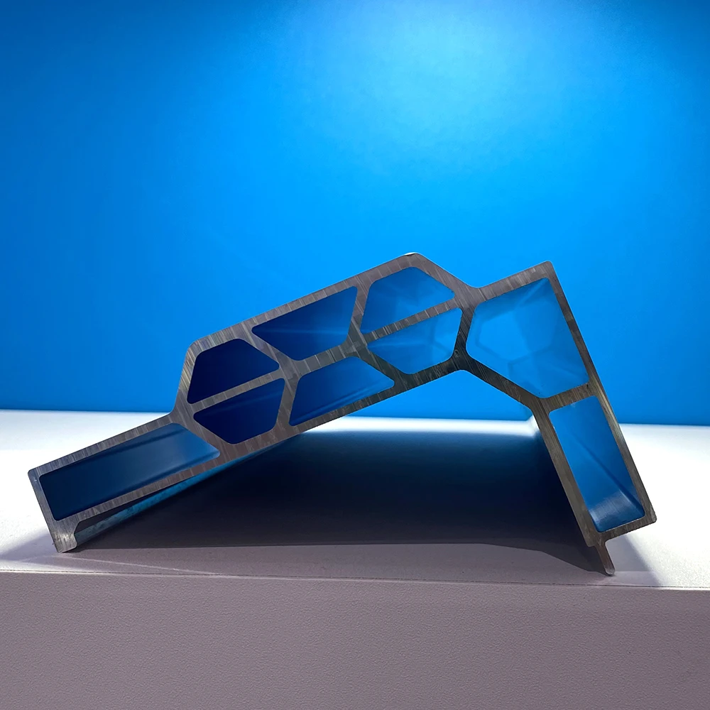 Aluminum Extrusion Tubes 1100 2A12 2024 3003 5052 5083 6061 6063 6082 6351 7075 Mirror Finish Pipe