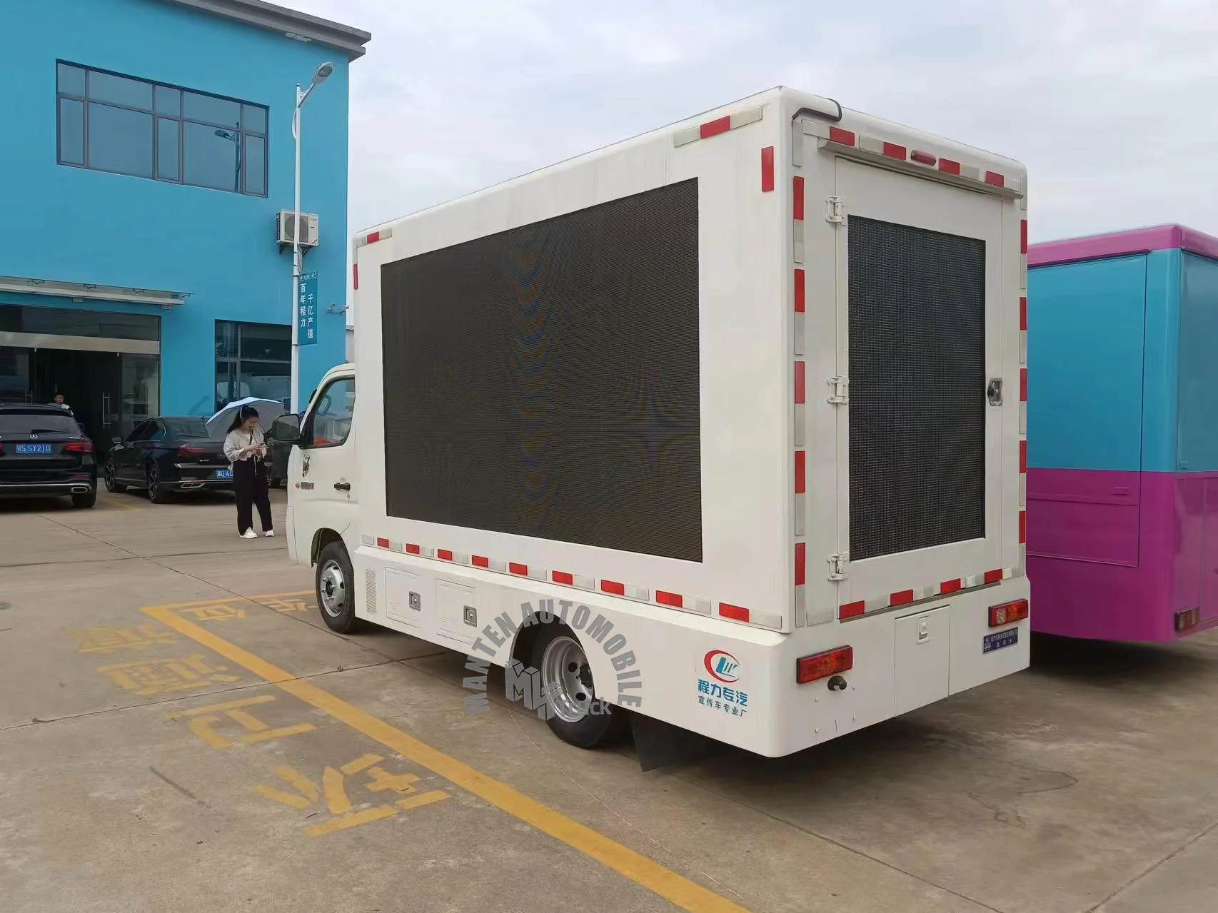 Foton Mobile LED Stage Display Truck Advertising Truck with High Quality and Best Price