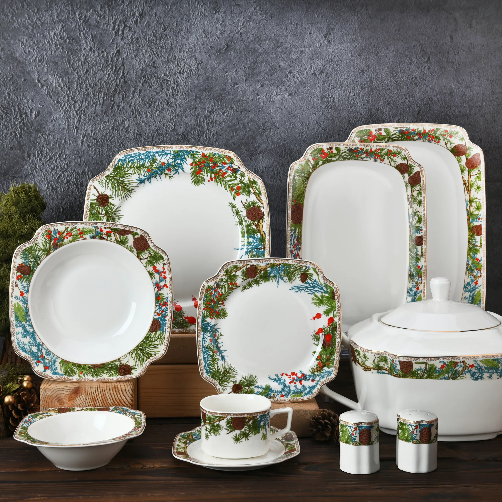 Bone China Porcelain Christmas Tableware Dinnerware Sets Dinner Set Luxury Plates Cup Ceramic Gold Rim Pinecone Xmas