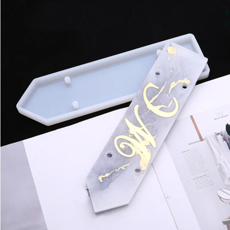 Amazon Hot Sale Silicone Indicator Signs Welcomes Card Epoxy Resin Mold DIY Door Number Plate Resin Mold ,TOYS0434