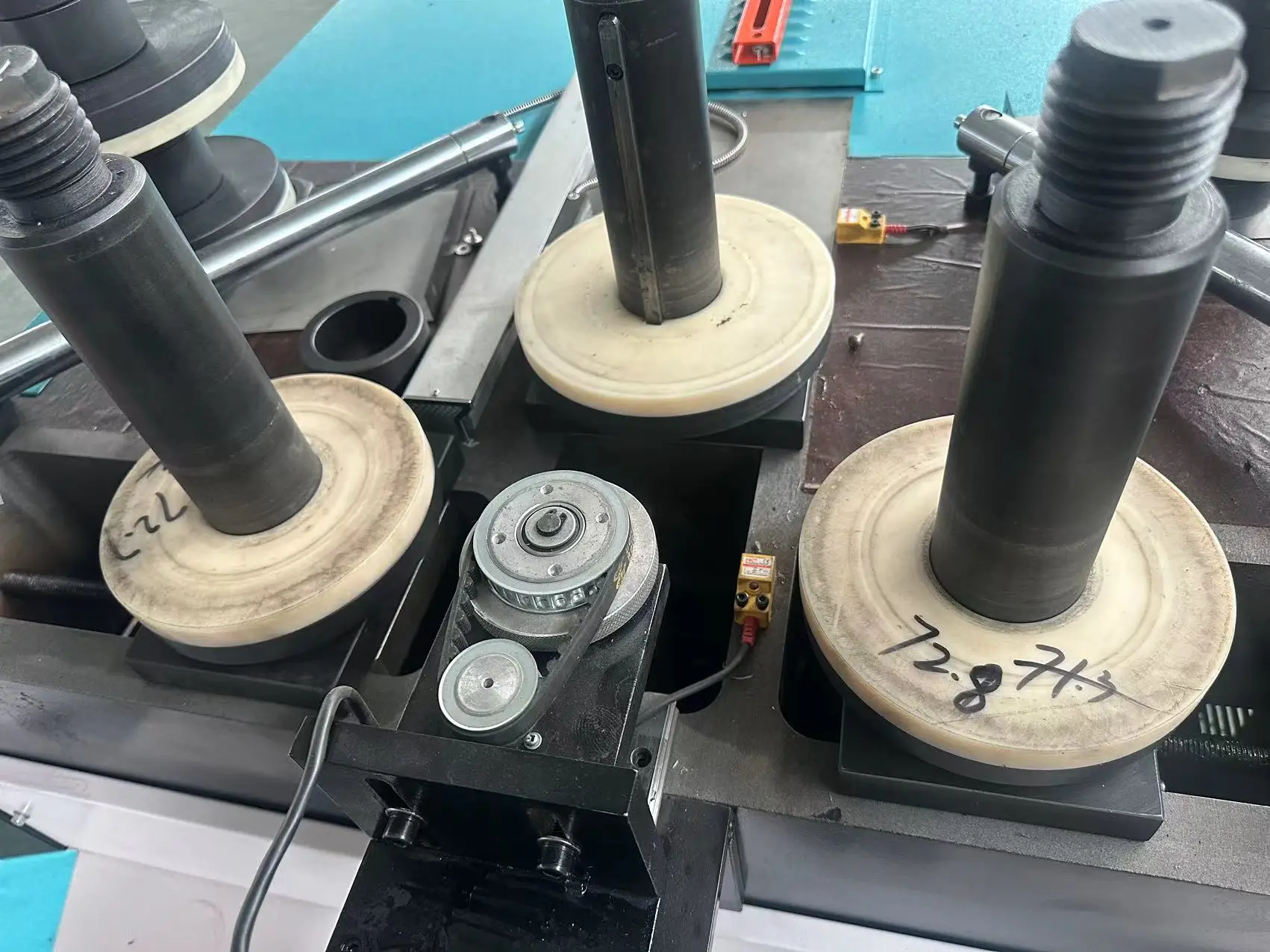 Hot sale Fully hydraulic small pvc bend making machine pvc nylon pipe bending machine