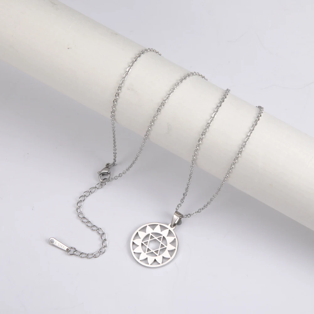 New Arrival Trendy Women Stainless Steel Pentacle Necklace Gold Plated Pentacle Charm Necklace Jewelry Gifts Amulet For Girl