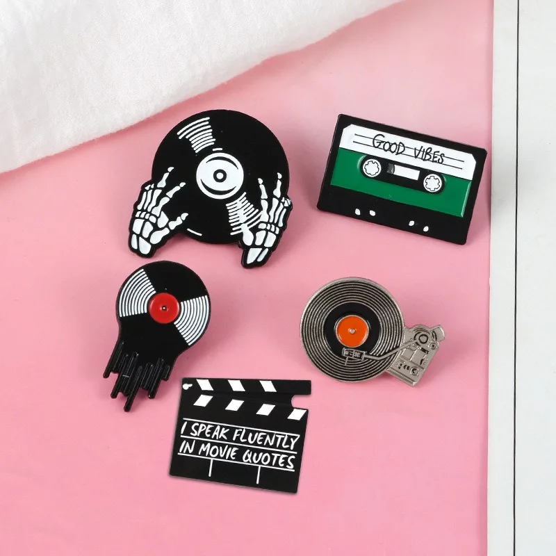 In stock Disc Player Tape Shape Lapel Pins Dye Black Custom Halloween Decoration Metal Badge Pins