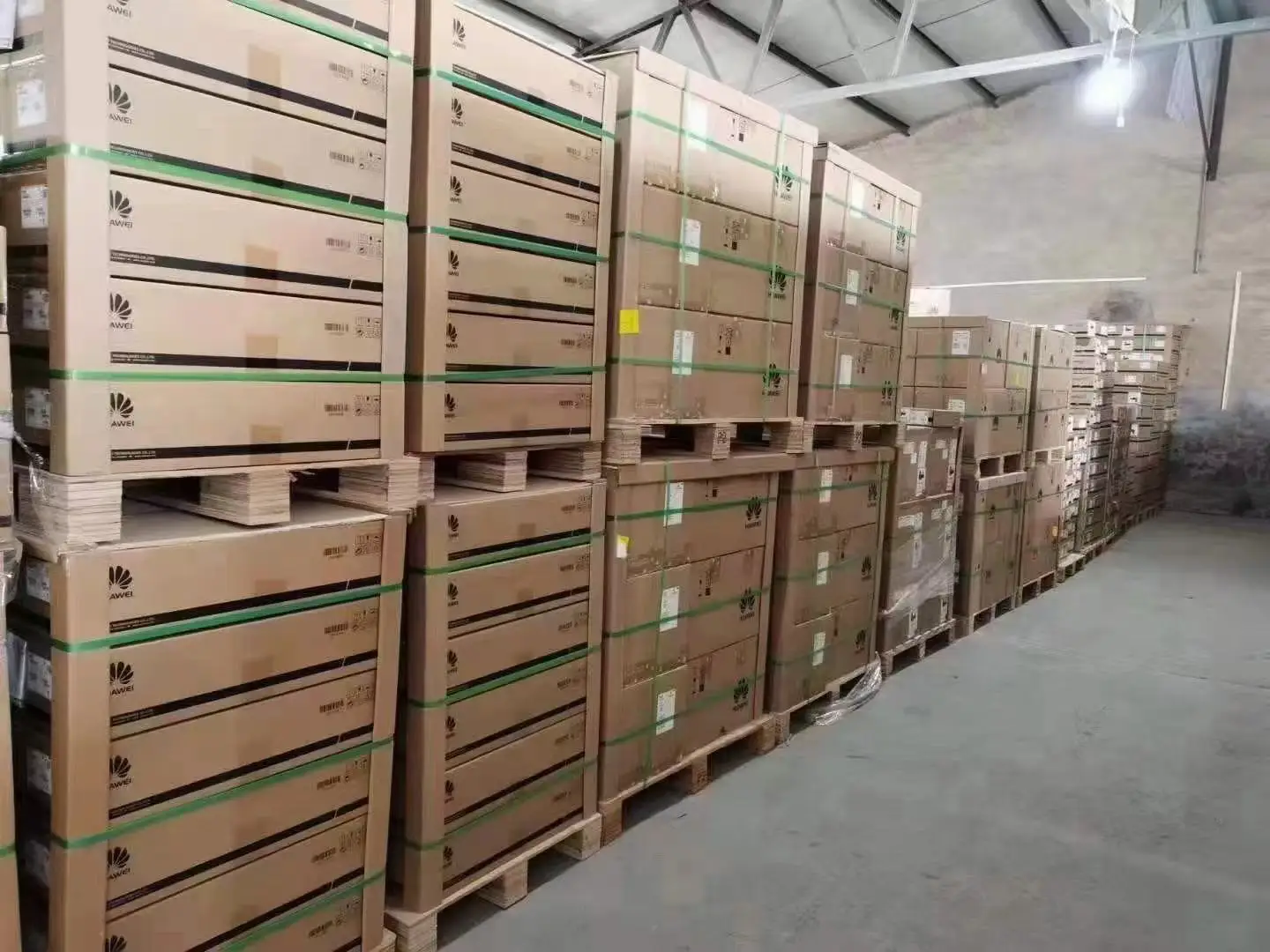 Manufacturer direct  HUA WEI OceanStor Dorado18000 V3 Engine ,SPE73C0600). 02352AHX  D18V3-4C-4T-AC