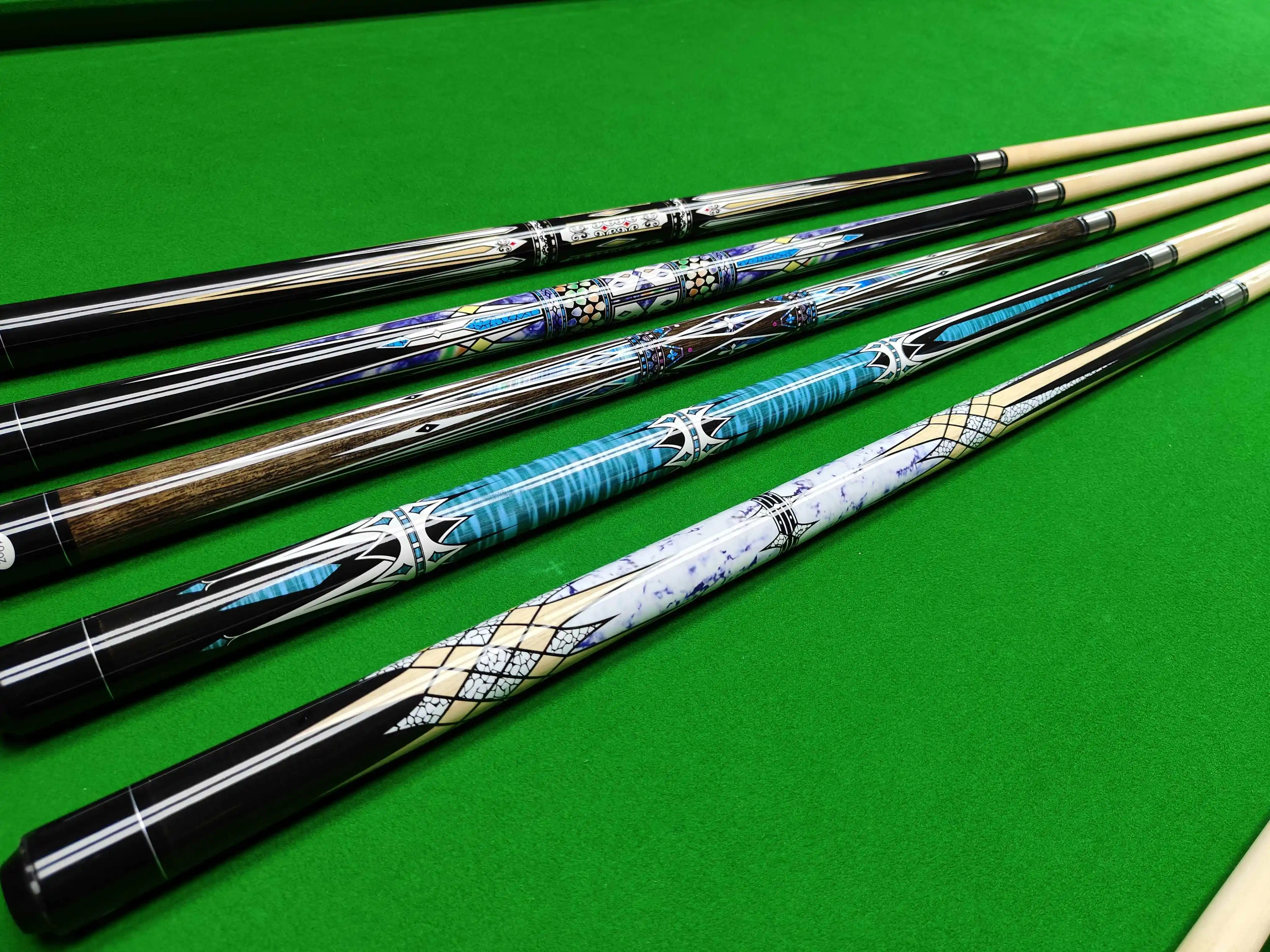 Factory WholeSale AmericanStyle Pool Cue Shaft 13mm Colorful Diamond HighQuality Maple Wood Billiards Cue 57' Snooker Cue Stick