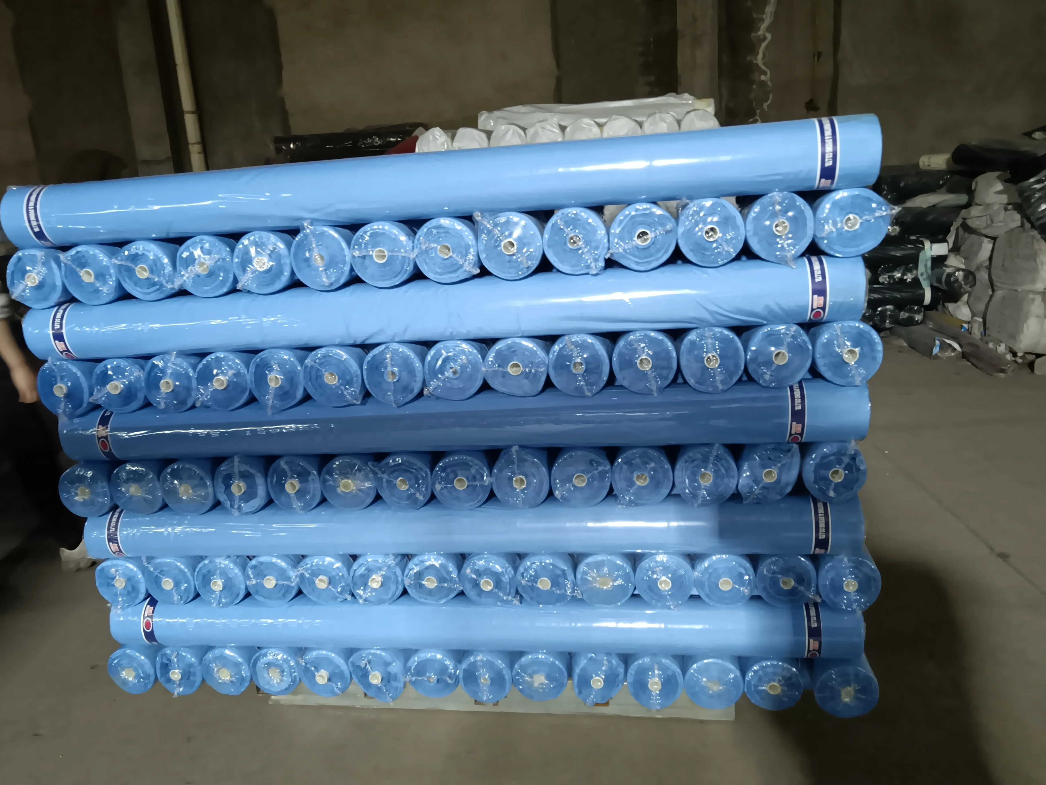 Longhitex Factory Price  Milk World    Karupo  Kurapo  Karubo 110*76 TC 90/10 Polyester Cotton Poplin   Tc Pocketing Shirting