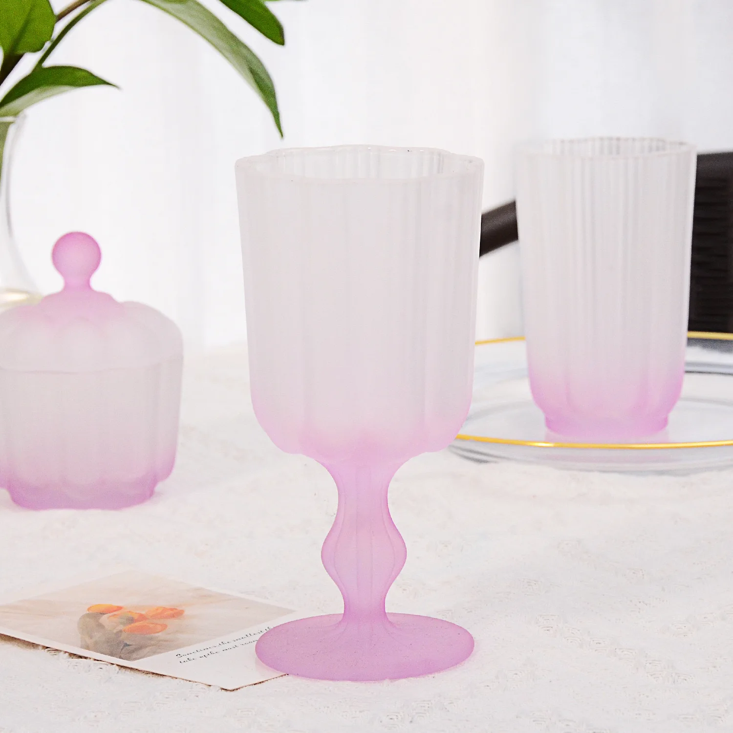 Vintage color gradient goblet Crystal Champagne Cup Creative Juice Glass