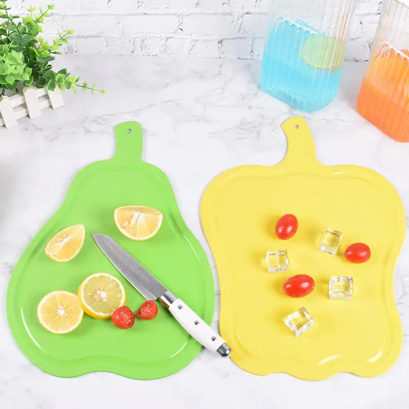 Double-sided Pear And Apple Shape Cutting Board Hole Customized Color Chopping Board Plastic Cute Food Grade Chopping Block Mats