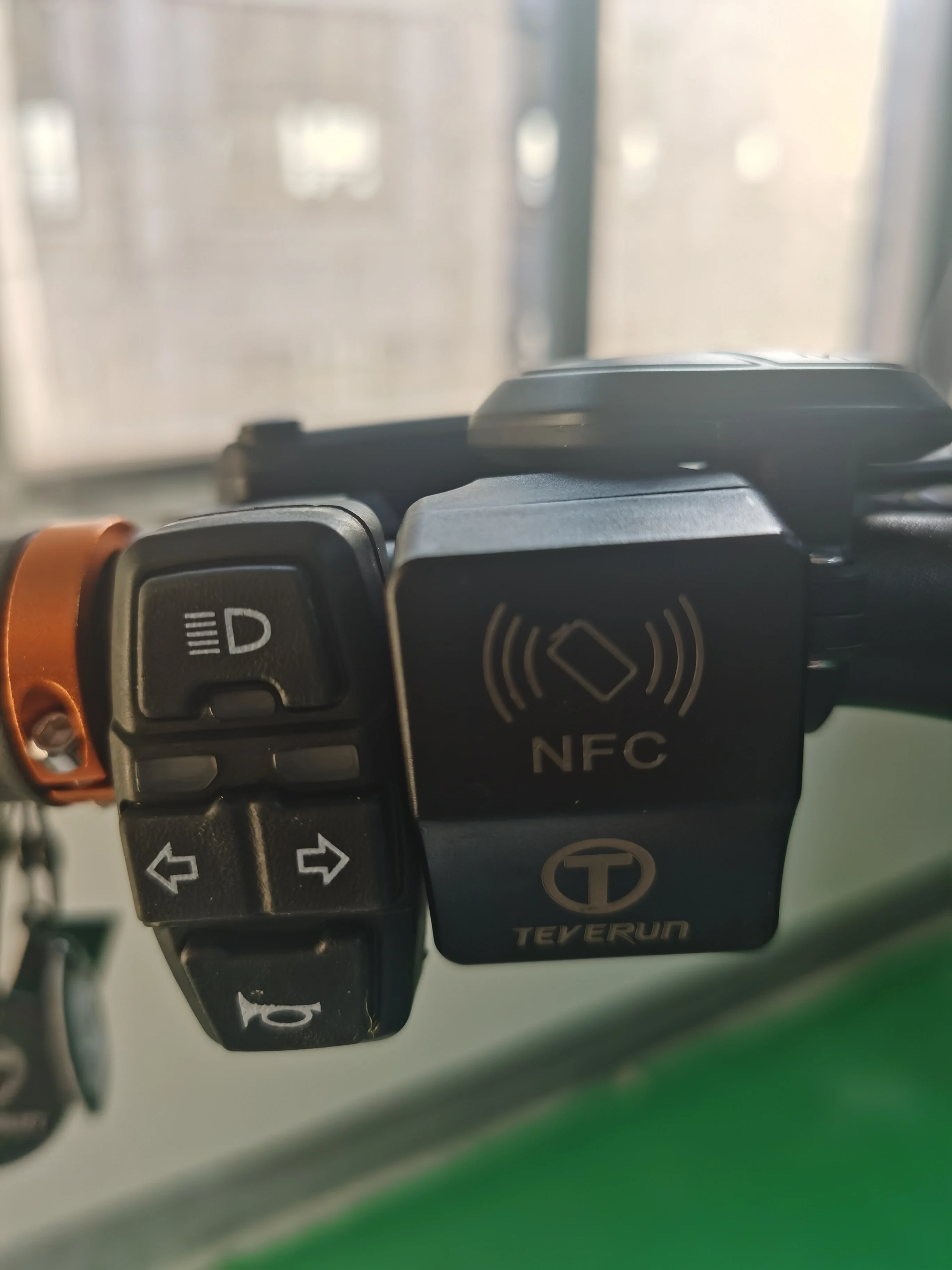 Top sell scooter blade GT+ with 3.5 inch TFT screen and adjustable hydraulic suspension 3000w dual motor electric