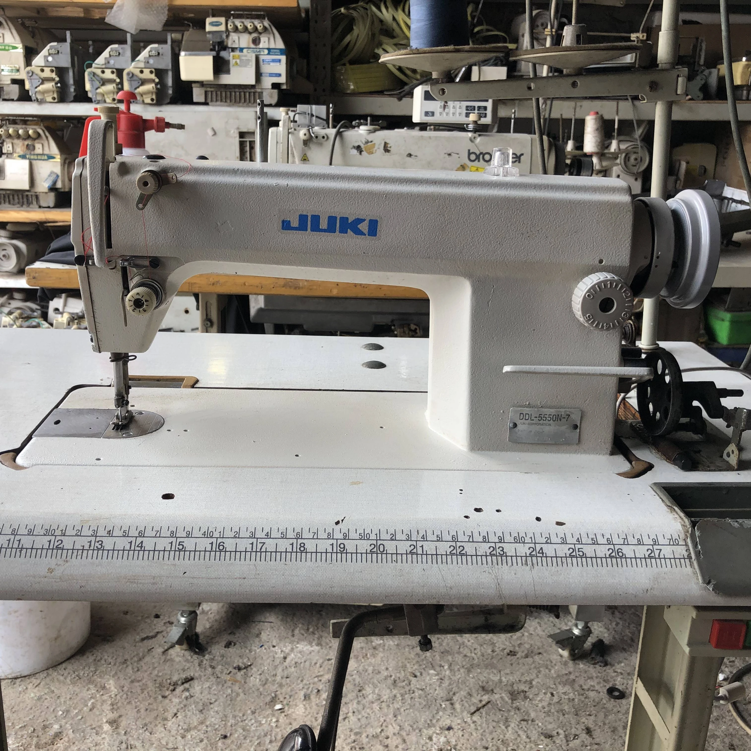 original Fresh Clear good conditional Juki-5550 lockstitch industrial used sewing machine