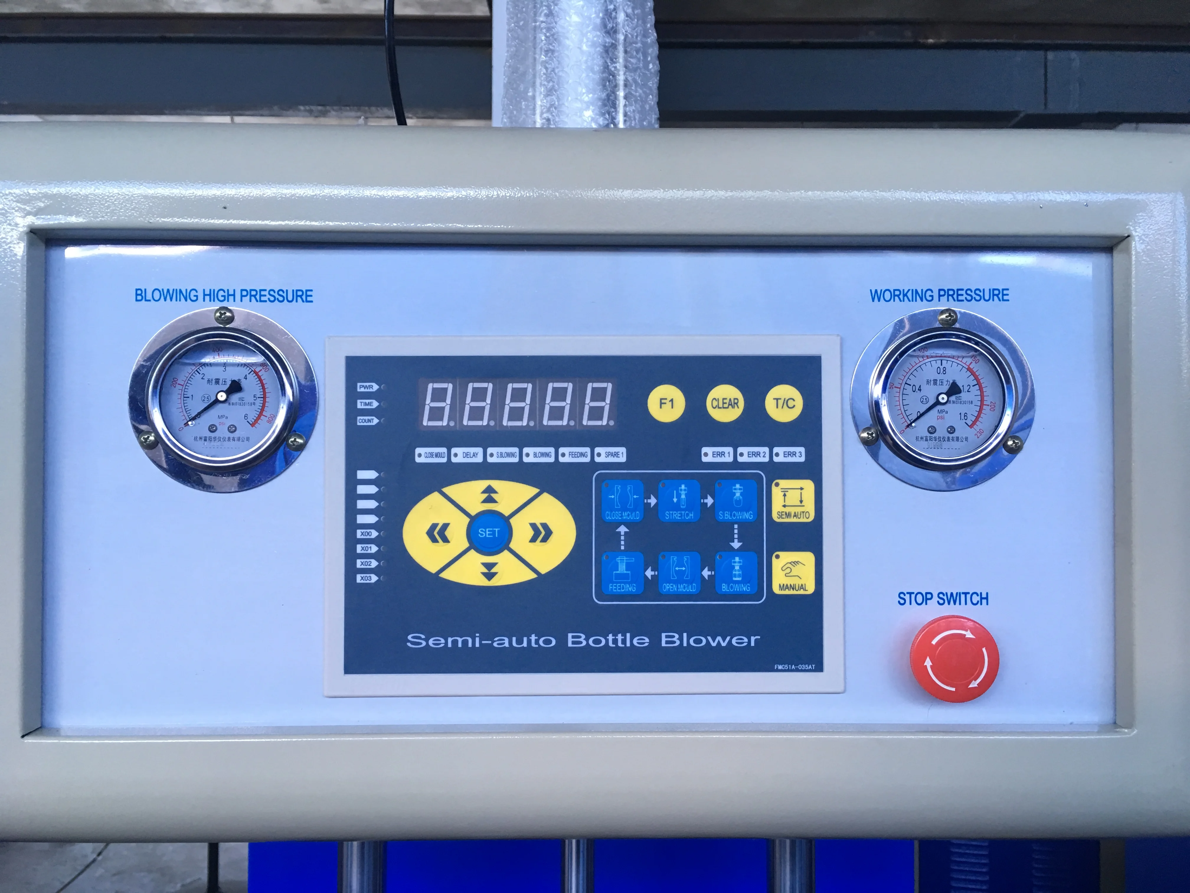 
Chinese factory semi automatic PET bottle blow moulding machine 