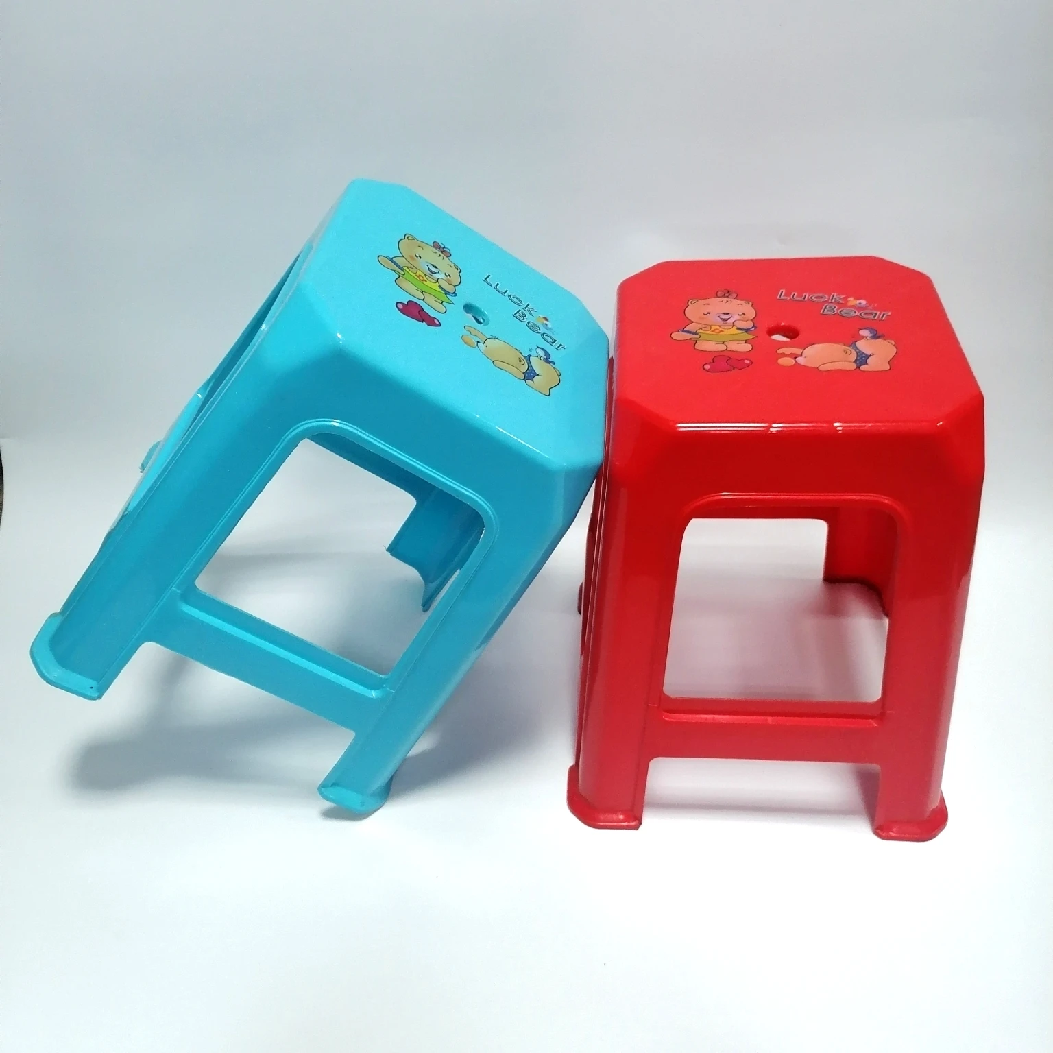 Plastics manufacturer Wholesale High quality tall Reusable portable stackable plastic stool for outdoor and household