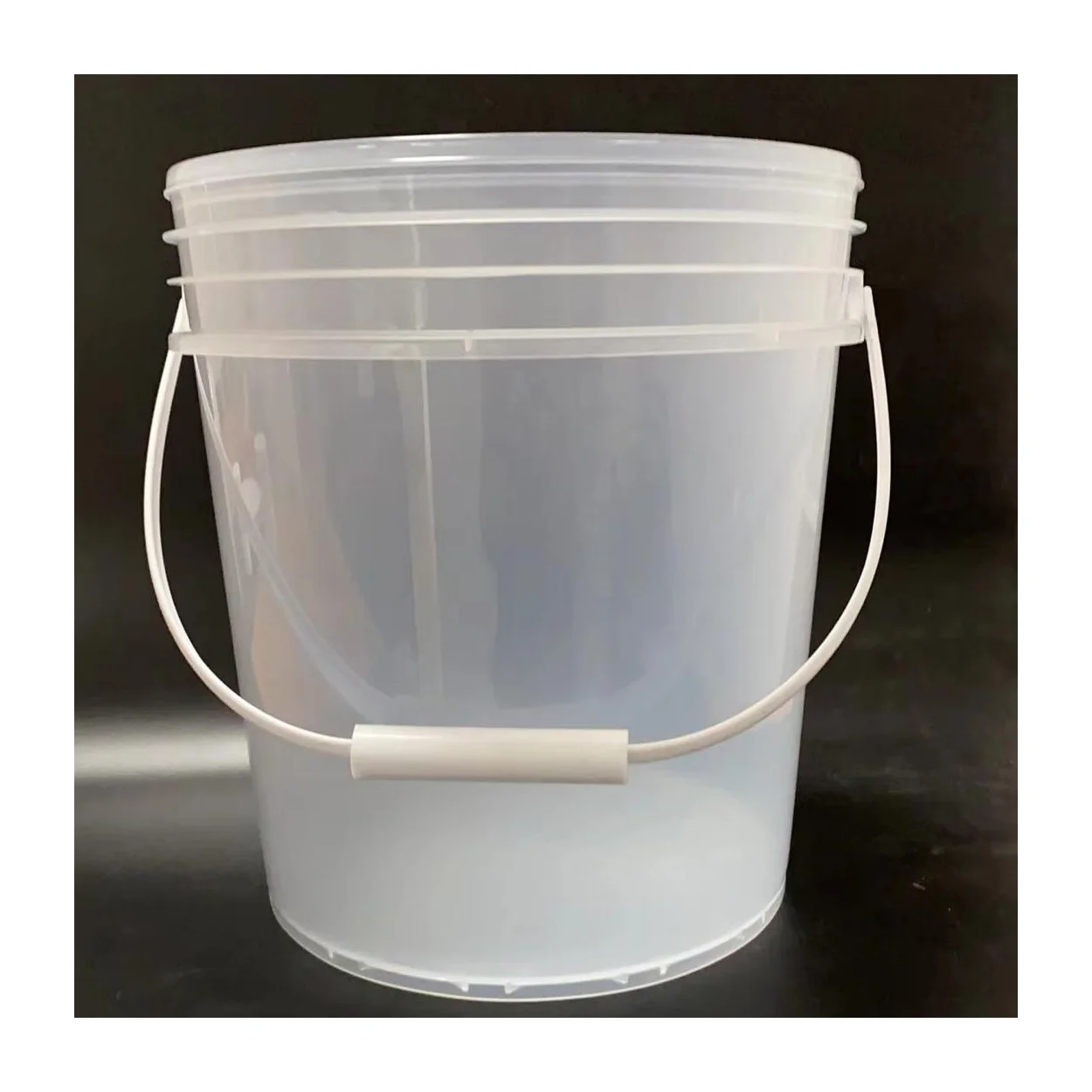 high quality water barrels Transparent wholesale Large pails lid Round sales plastic buckets plastic pails