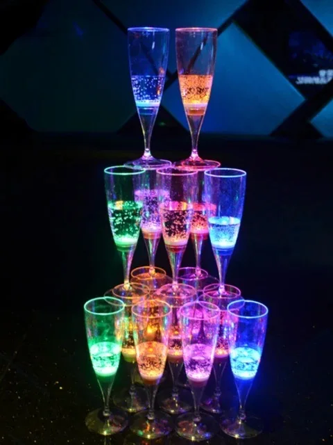 Flashing glass LED light glass Champagne flute Cocktail KTV bar party plastic tall cocktail