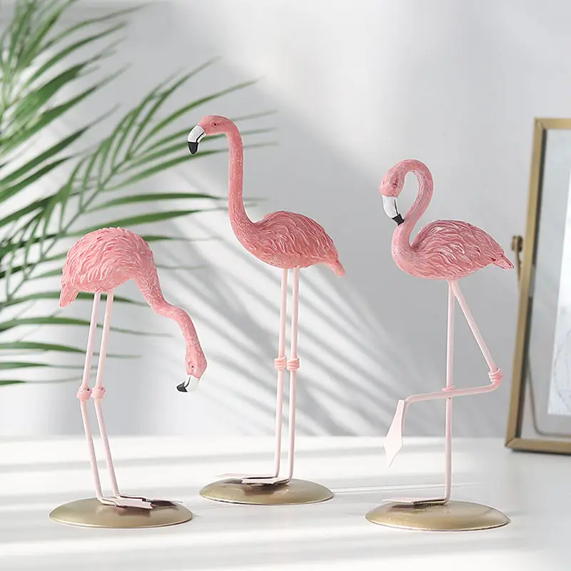 Nordic ins style resin flamingo decoration family living room desktop Flamingo decoration wedding decoration couple gifts