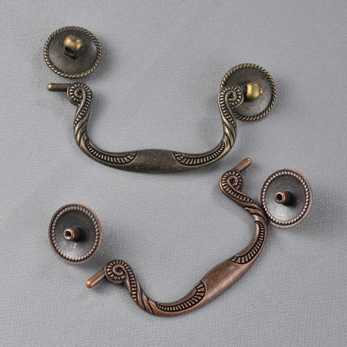 European style rustic antique zinc alloy handle with hole spacing of 95mm for doors, drawers, cabinets, etc