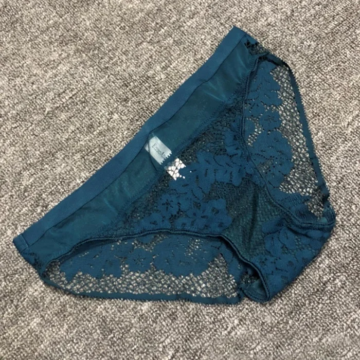 China Good quality woman underwear private label lady lace lingerie women bra underwear set