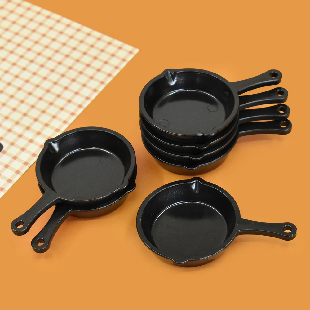 Kawaii Miniature Black Pan Doll House Kitchen Play Toys Pretend Food Accessories Fashion Earring Making Key Chain