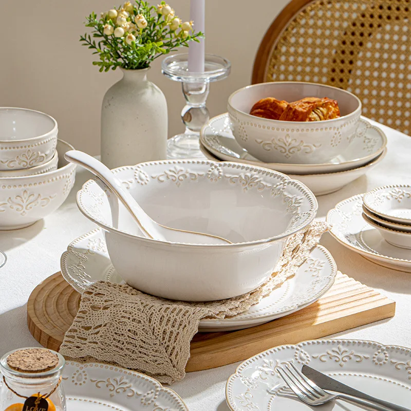 France High Footed Bowl With Flower Embossed Tableware 9 Inch White Porcelain Fruit Ice Cream Bowl Ceramic Serving Tableware
