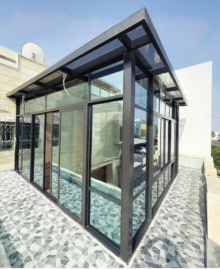 Заводская цена 6 мм 8 10 12 15 16 прозрачное цветное многослойное стекло стоимость квадратного фута для оконной стены