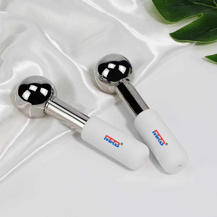 2025 Private Label OEM Skin Beauty Face Roller Magic Cooling Massager Gold Facial Cryo Ice Globes